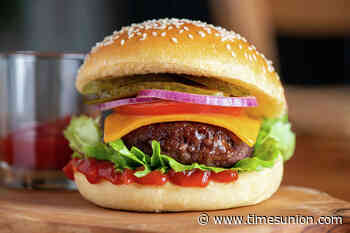 National Cheeseburger Day deals: Where to get free, discounted burgers Friday