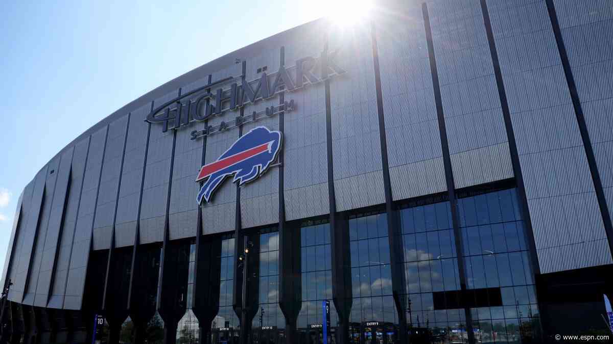Looking back at notable opening games at new NFL stadiums