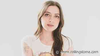 Lizzy McAlpine on New Album ‘Angel’ and Making Peace With Her Early TikTok Fame