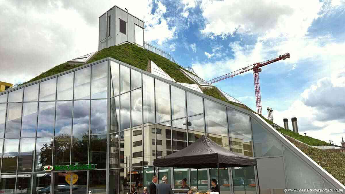 Supermarkt im Hügel: Mannheim weiht ungewöhnliches Nahversorgungszentrum ein
