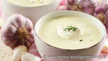 Der Herbstgeheimtipp aus dem Ofen: Jamie Olivers cremige Knoblauchsuppe mit Mandeln