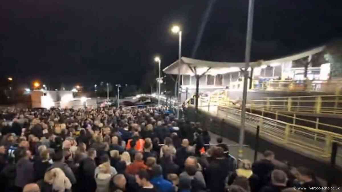 Merseyrail explains why Everton fans left stranded at Sandhills after Carabao Cup match
