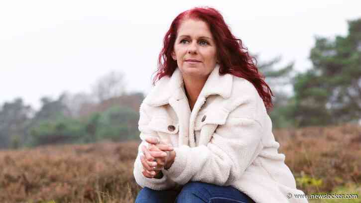 Gerda (49) heeft na elf jaar strijd in toeslagenaffaire eindelijk dochters Zoé (13) en Noa (12) terug: ’We hebben 52 rechtszaken gevoerd’