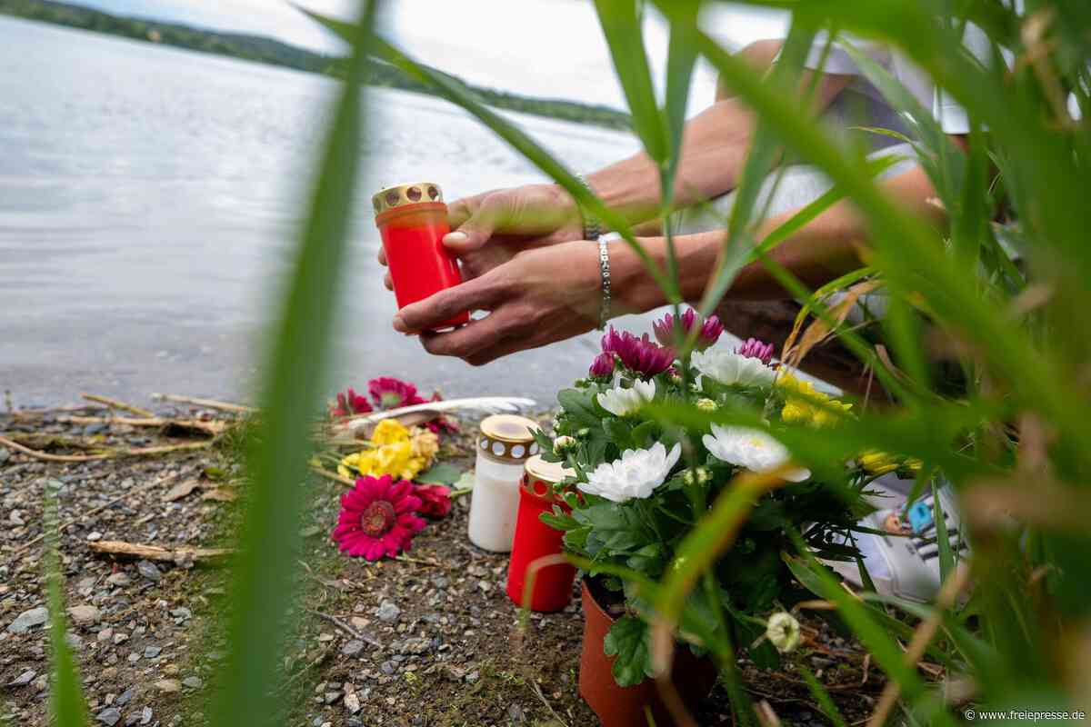 „Ein kleines Stück der Wunde ist geschlossen“: Abschied von den Toten der Talsperre Pöhl