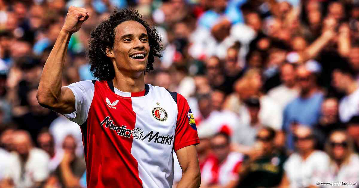 Feyenoord legt uitblinker Gjivai Zechiël langer vast: ‘Ik weet dat ik hier nog veel stappen kan maken’