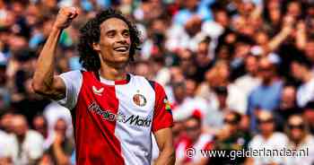 Feyenoord legt uitblinker Gjivai Zechiël langer vast: ‘Ik weet dat ik hier nog veel stappen kan maken’