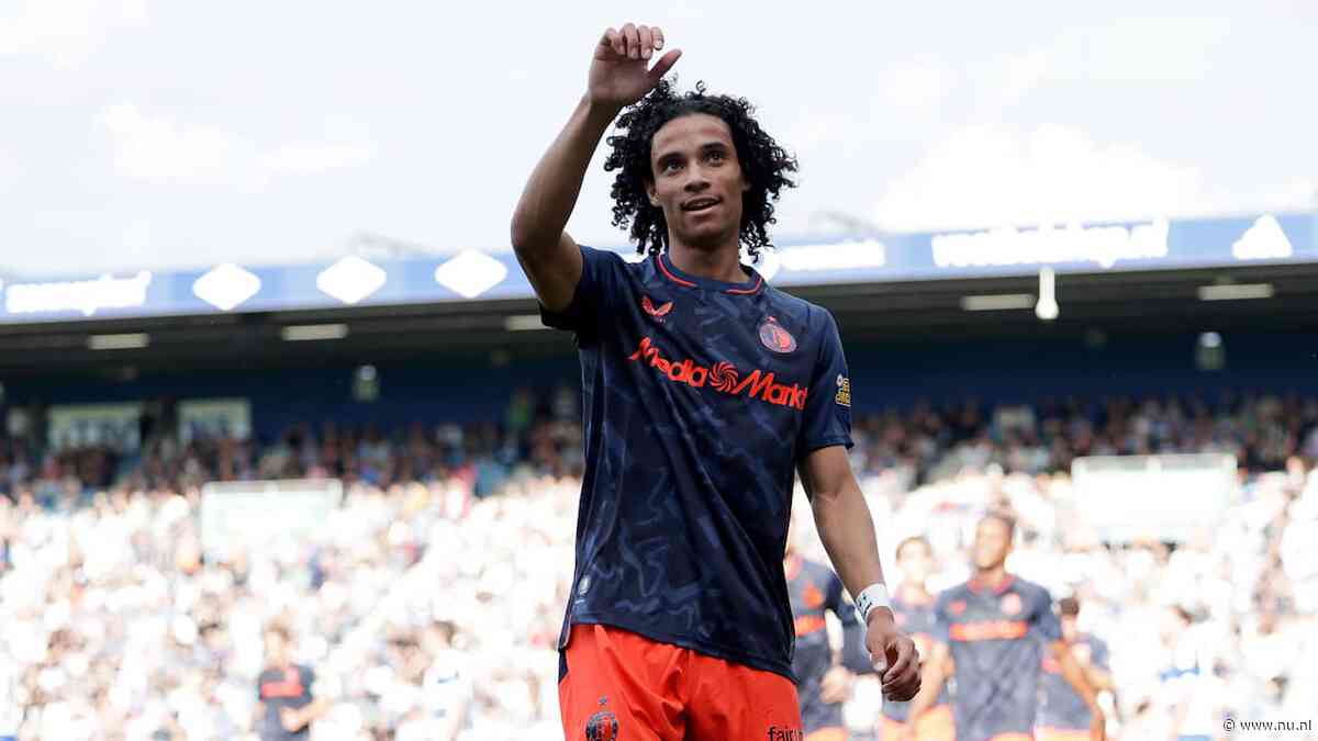 Feyenoord-uitblinker Zechiël verlengt contract met een jaar