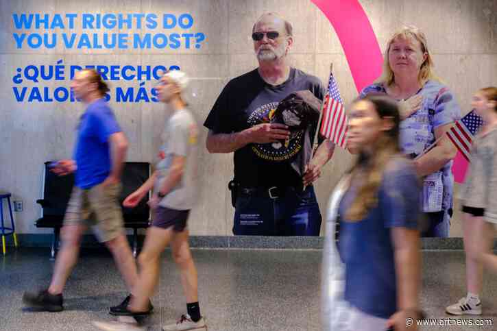Trump Administration Moves Forward With Warning Signs Outside Smithsonian
