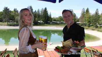 Gäste kommen auch aus dem Allgäu oder München: Bayerischer Biergarten mit Seeblick