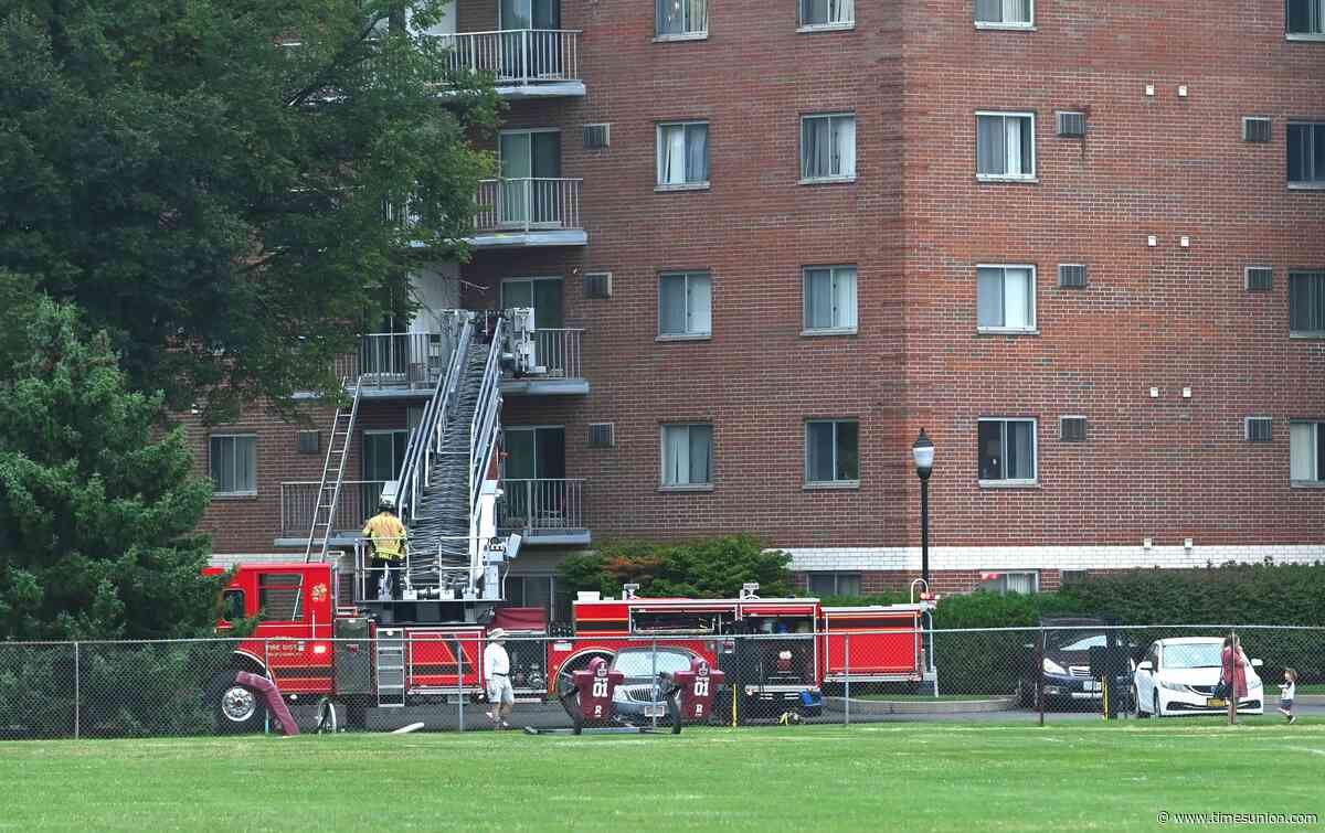 4 sent to hospital after fire at Towers of Colonie