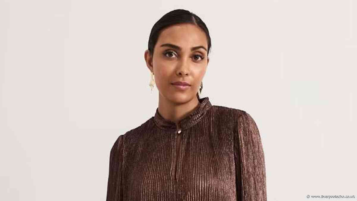 Phase Eight's 'beautiful' best-selling dress reduced to clear 'fits perfectly'