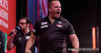 LIVE World Series of Darts Finals | Dirk van Duijvenbode jubelt in Amsterdam: ‘Er is gewoon geen beter gevoel’