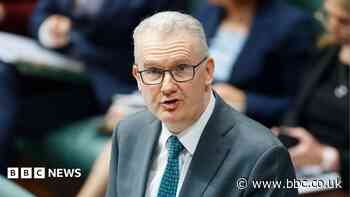 International students, 'visa hoppers' and backpackers targeted in Australia migration crackdown