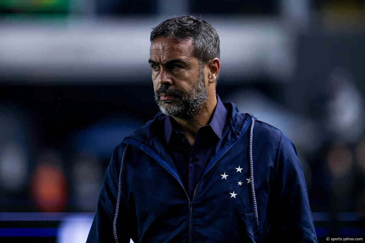 Artur Jorge faces uncertainty in bid to fix defence issue