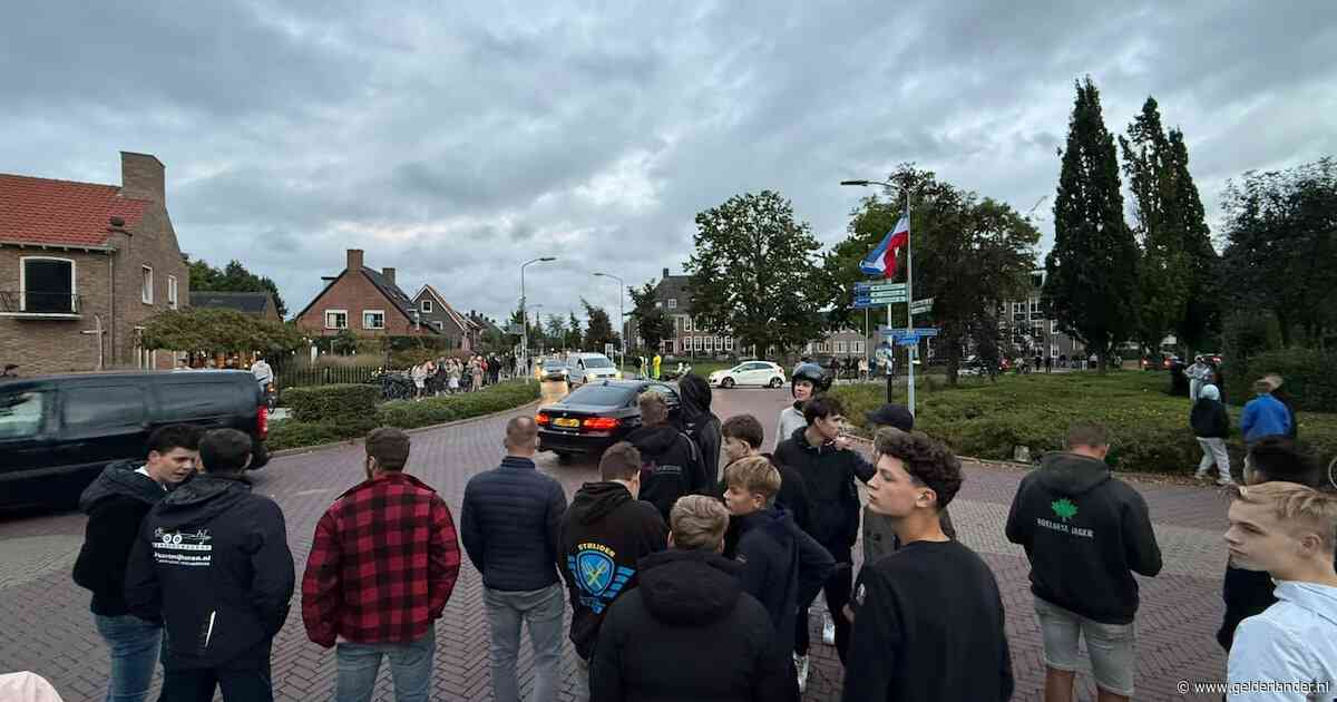 Dreigende situatie door protest tegen azc in Opheusden: raadsleden kunnen niet naar buiten