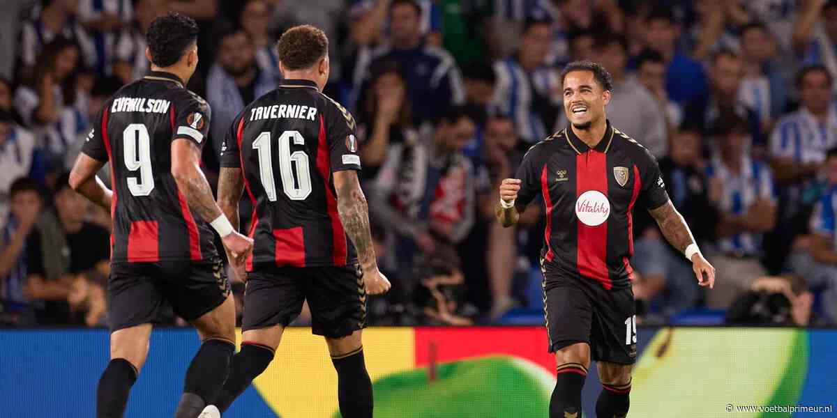 Kluivert schrijft geschiedenis in Europa League, zorgeloze avond voor Timber