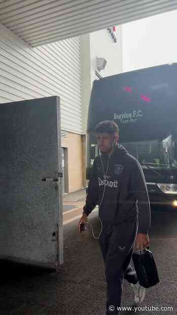 Arriving and ready for the action 🤝 #BurnleyFC #Football #efl