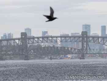 Crews responding after barge runs aground in North Vancouver
