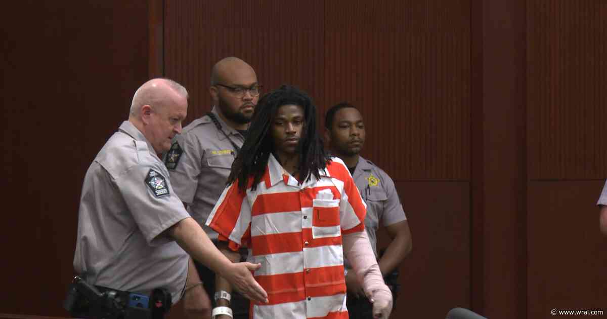 Man charged with murder in fight-turned-shooting inside Fuquay-Varina Zaxby's