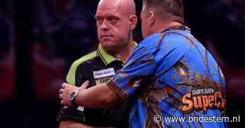 Titelhouder Michael van Gerwen woest op zichzelf na missen zes wedstrijdpijlen in Amsterdam: ‘Doodziek van’
