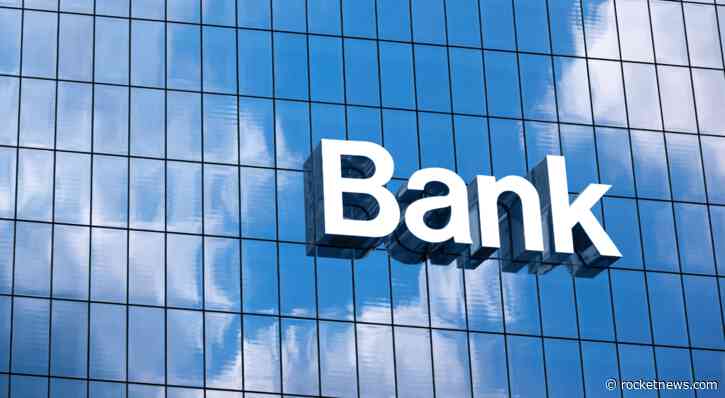 Huntington Bancshares Shares Fall 3% After Bank Lowers Earnings Guidance