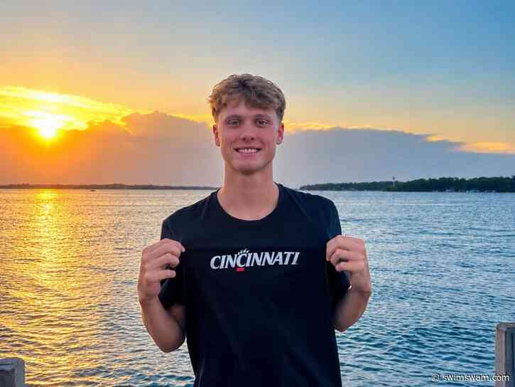Futures Finalist Carson Hoak Commits To Cincinnati For 2027
