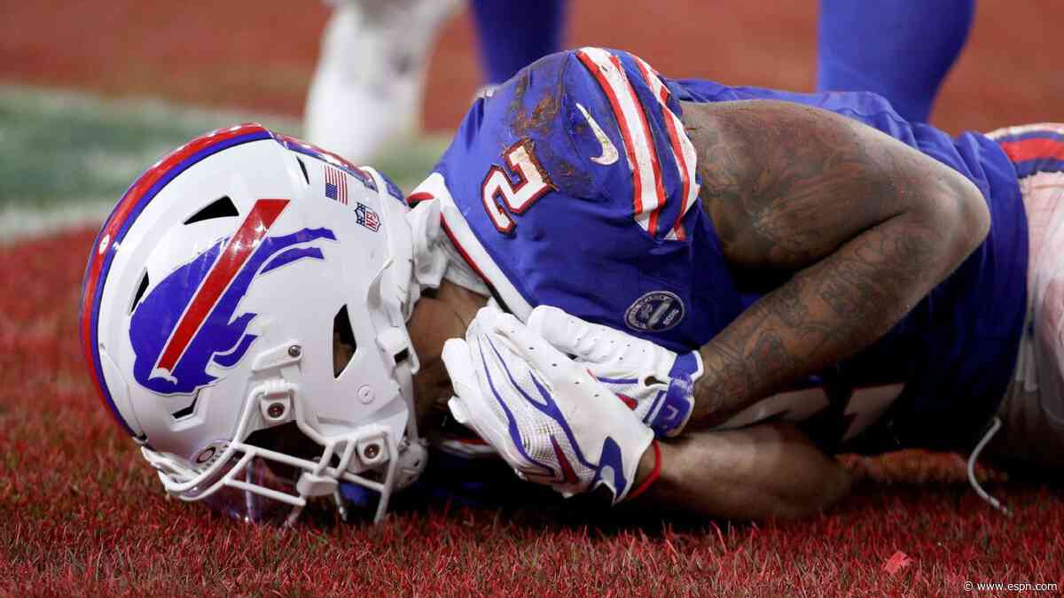 WR Moore injures shoulder, ruled out by Bills