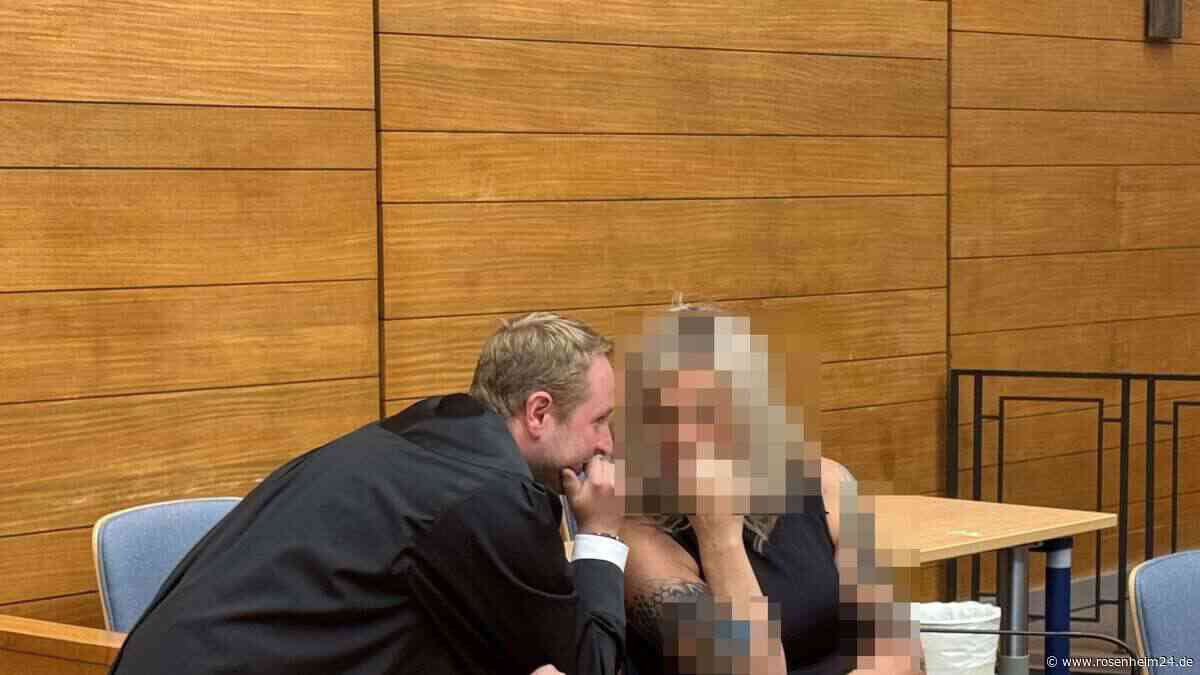 Prozess um Bundespolizistin (55) wird emotional: Opfer (16) erscheint – wie es ihr jetzt geht