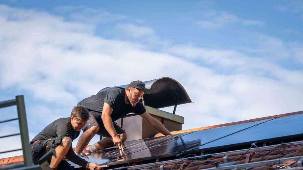 Wegen Einspeisevergütung: PV-Anlage boomt – „Die Leute rennen uns die Tür ein"