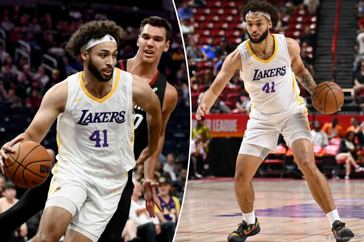 Lakers sign forward to Exhibit 10 contract