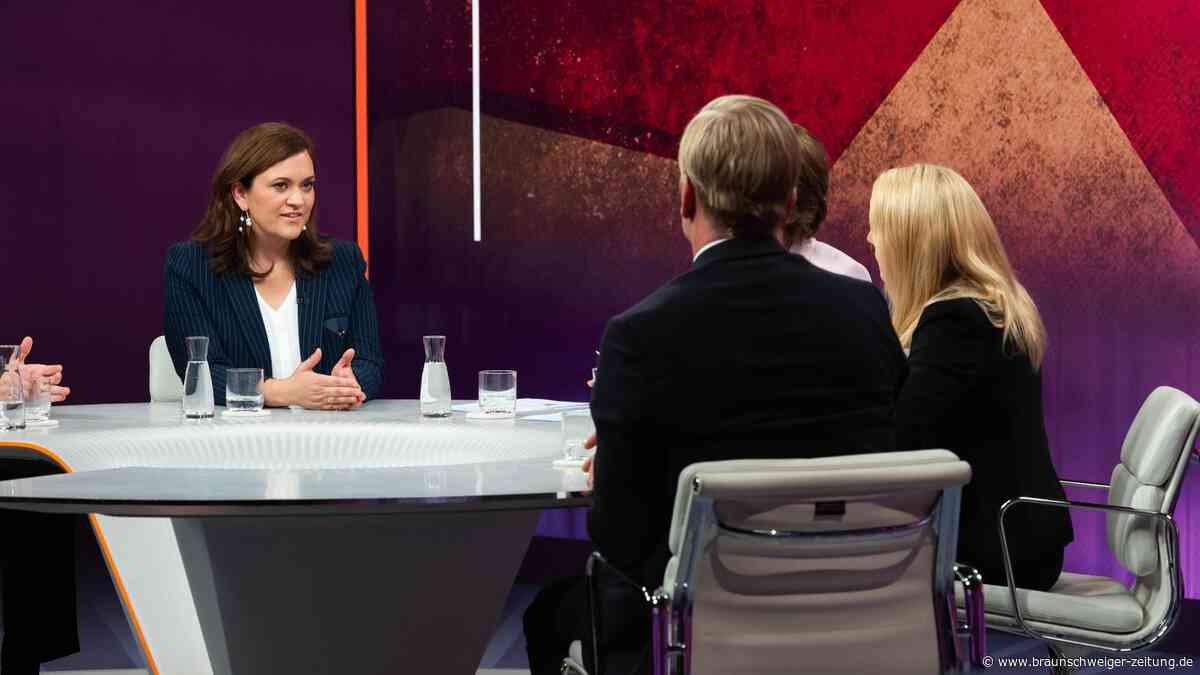 Als die CDU-Generalin Merz den Rücken stärkt, grätscht Illner rein