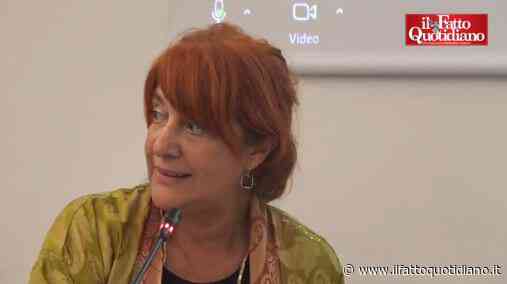 Donne discriminate anche nelle fabbriche: “A parità di mansione guadagnano meno. I premi? Agli uomini”