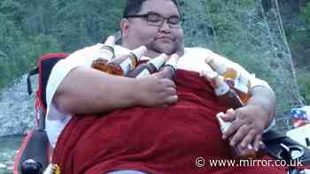 40-stone man loses half his weight without jabs, pills or surgery