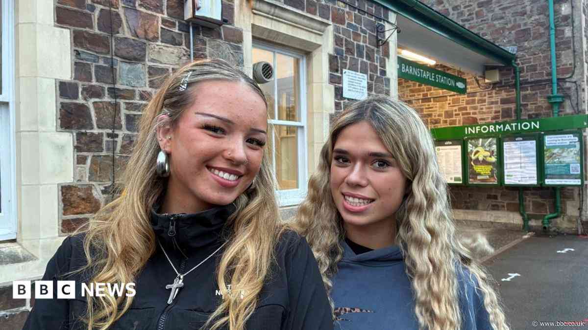 Students 'crammed' on trains prompt extra buses