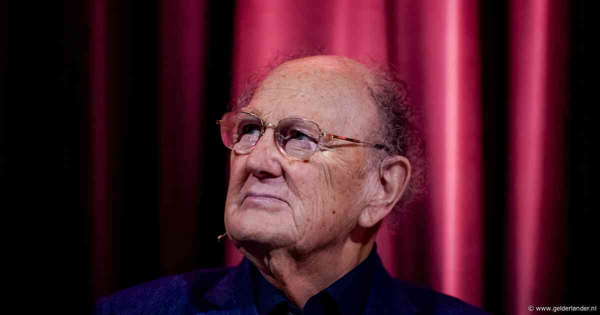 Joop van den Ende bekritiseert troonrede met advertentie in krant