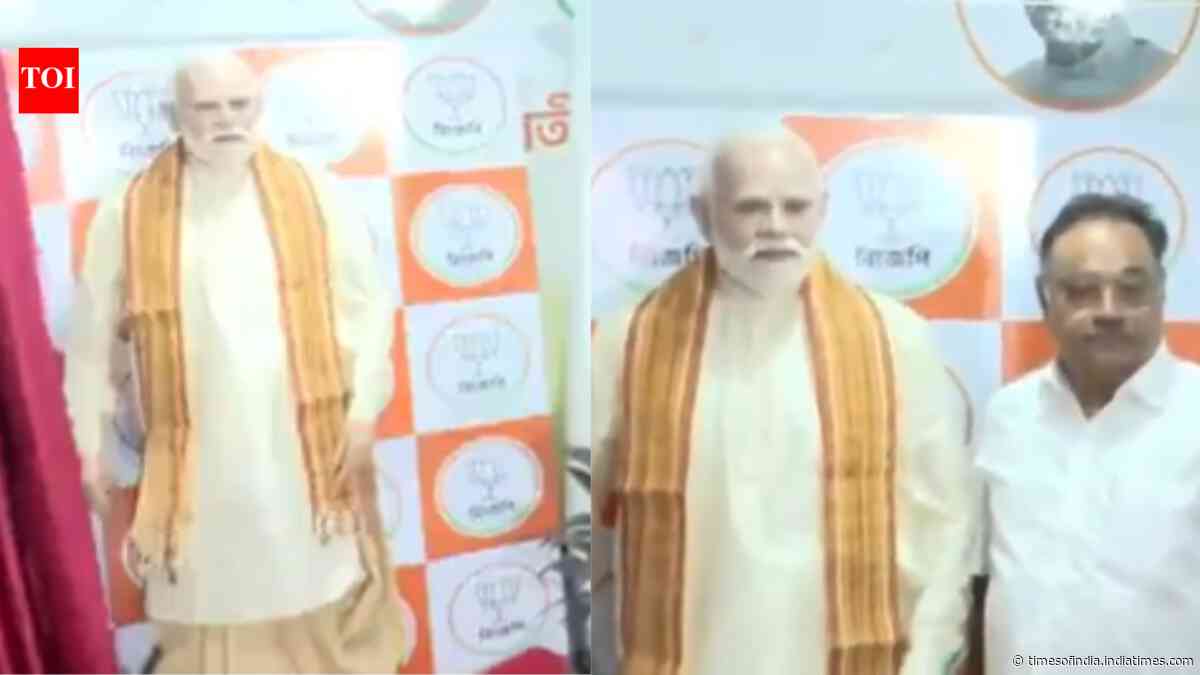 PM Modi's life-size wax statue heads to Kolkata as birthday tribute