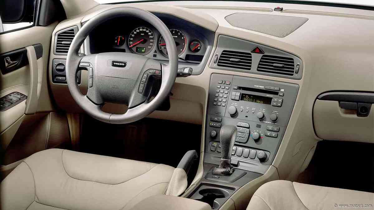 Volvo Has Heard You Want More Buttons, And It'll Bring Some Back