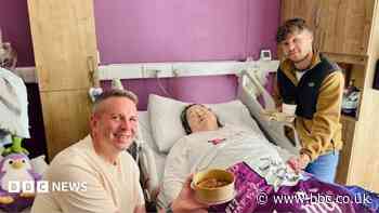 Mum in hospice treated to brunch surprise from favourite cafe