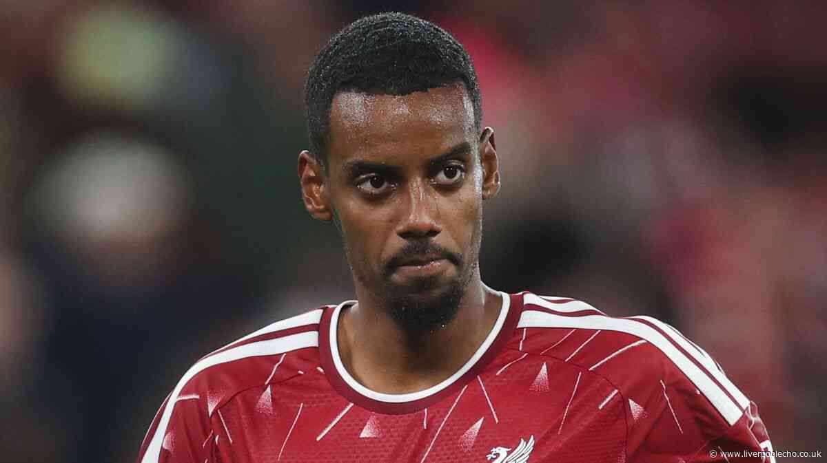 Alexander Isak lifts lid on Andoni Iraola talks and responds to Liverpool transfer - 'I would never'