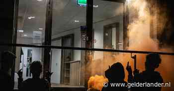 KIJK | Beveiligingsbeelden tonen chaos in Opheusden tijdens anti-azc-protest