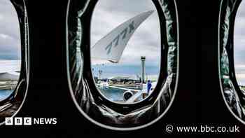 The extreme engineering of aircraft windows