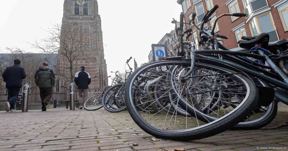 Al 180 fietswrakken en weesfietsen geruimd uit centrumgebied en bij busstation: melden kan via app