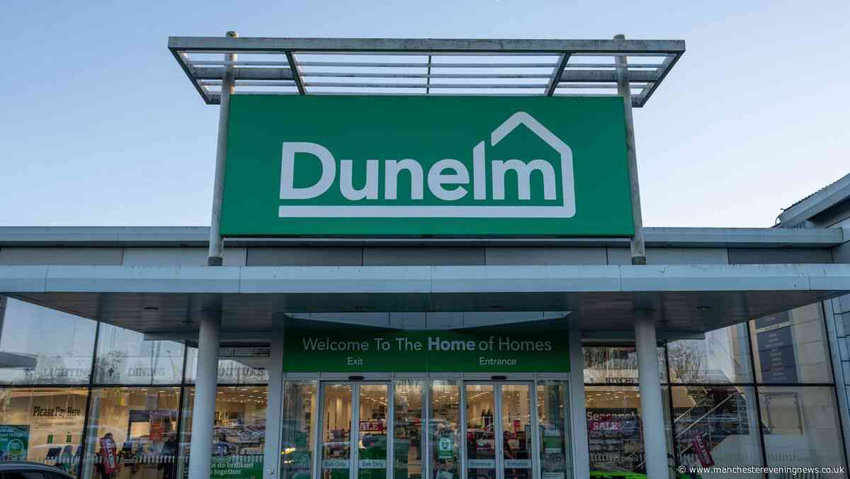 Dunelm shoppers race to bag £3 Christmas hallway runner that adds 'instant' festive cheer