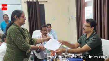 Nandigram bypoll: TMC candidate withdraws nomination after Suvendu meet, Mamata extends support to Congress