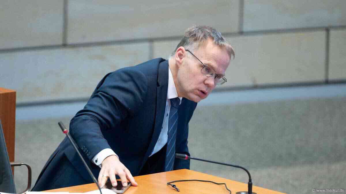 NRW-Landtag eskaliert: AfD spricht von „Niedrig-IQ-Regionen“ – Grüne werfen Fraktion „Rassenlehre“ vor