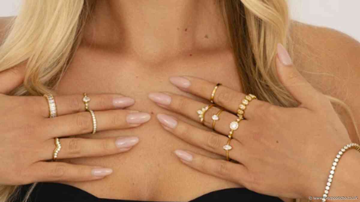 Shoppers snap up 'simple but beautiful' £10 ring as Bohomoon extends sale