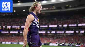 Live: Young magic keeps Freo alive as Swans dominate blockbuster prelim