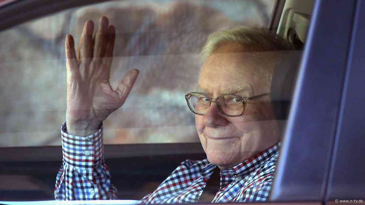 Kurz nach 96. Geburtstag: Warren Buffett zieht sich weiter zurück