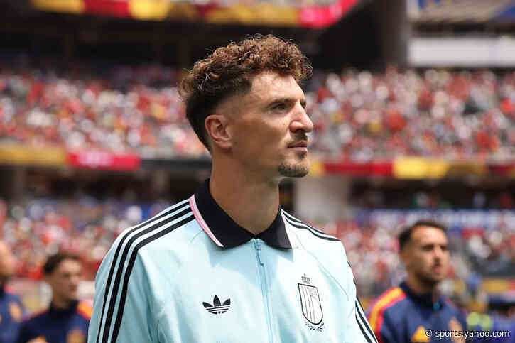 Sunderland defender misses out as Mark van Bommel announces first Belgium squad