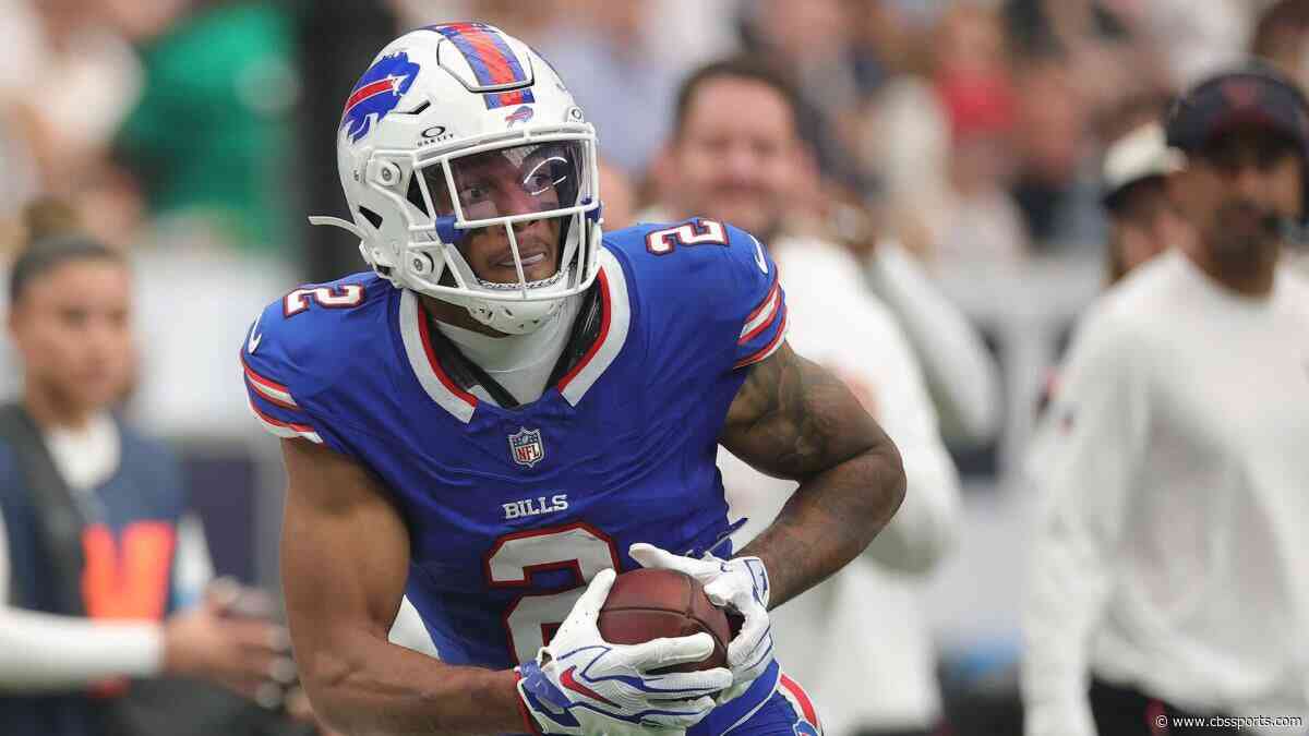 D.J. Moore injury: Bills wideout suffers AC Joint injury in win vs. Lions, Week 3 status in doubt